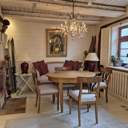 Boddenhaus بيت للعطل